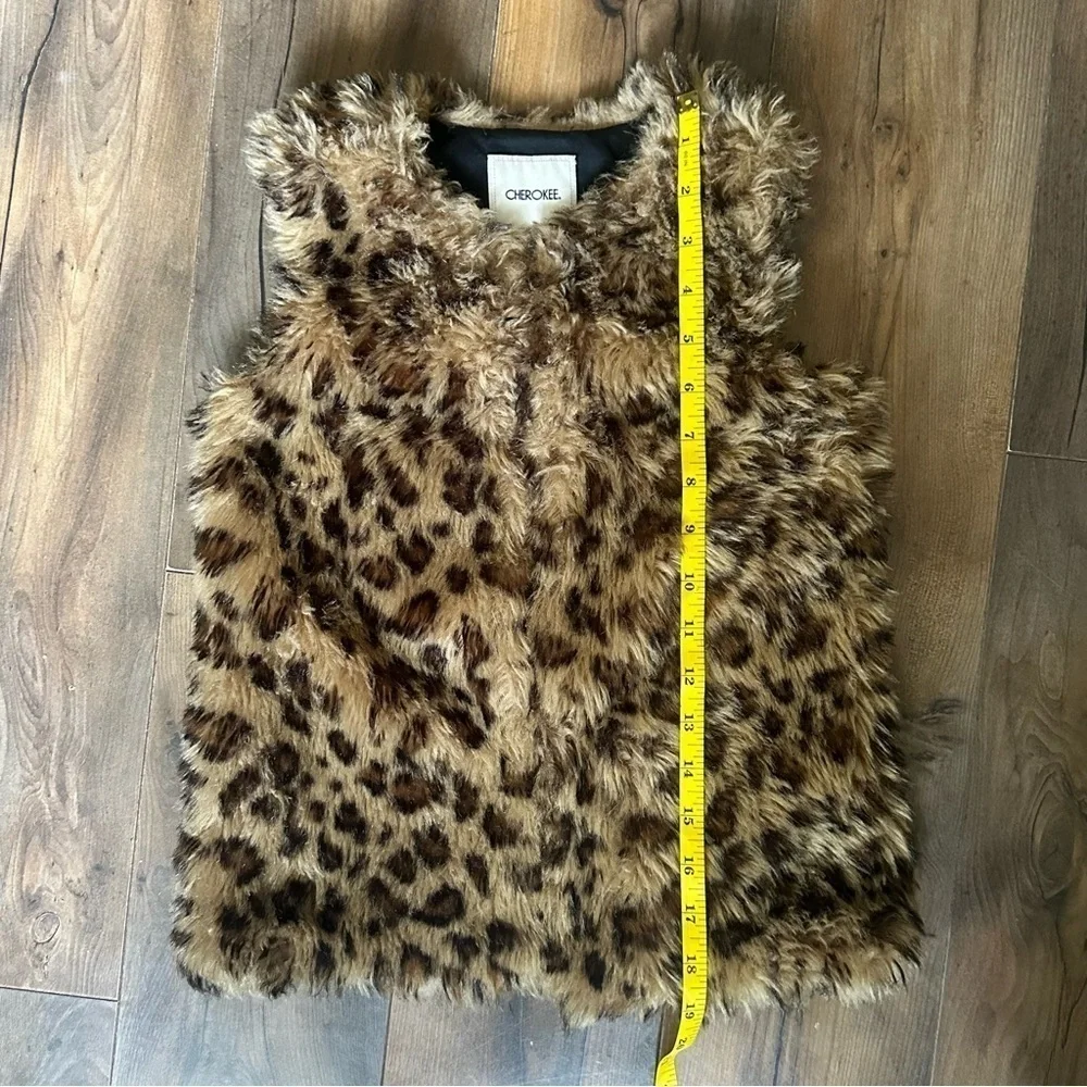Cherokee | Girls Animal Print Faux Fur Vest | S/P - Picture 11 of 12